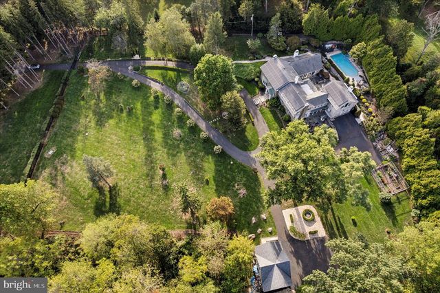 1087 MOUNT EYRE RD, Washington Crossing, PA 18977