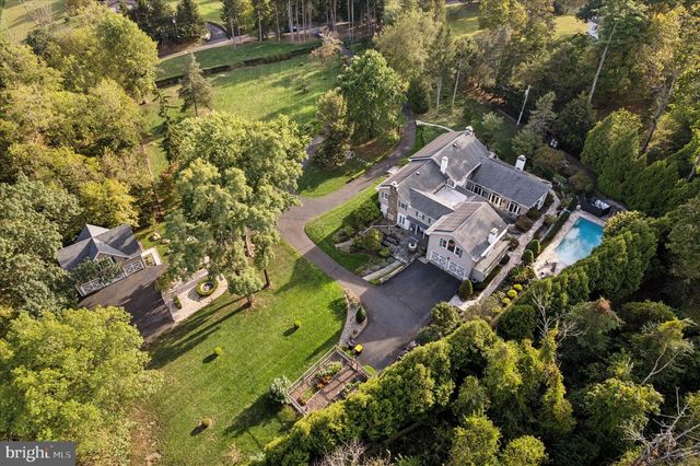 1087 MOUNT EYRE RD, Washington Crossing, PA 18977