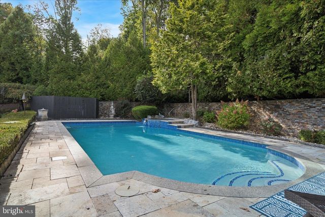 1087 MOUNT EYRE RD, Washington Crossing, PA 18977