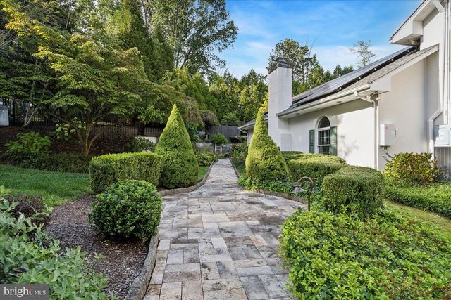 1087 MOUNT EYRE RD, Washington Crossing, PA 18977