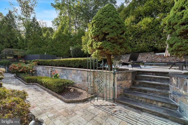 1087 MOUNT EYRE RD, Washington Crossing, PA 18977