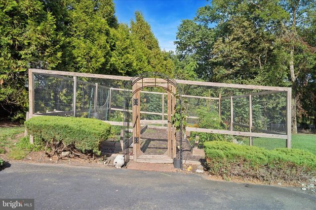 1087 MOUNT EYRE RD, Washington Crossing, PA 18977