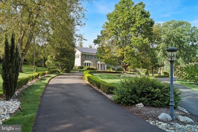1087 MOUNT EYRE RD, Washington Crossing, PA 18977