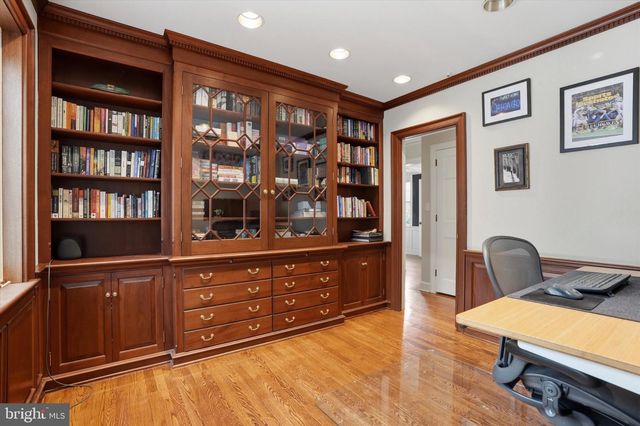 1087 MOUNT EYRE RD, Washington Crossing, PA 18977