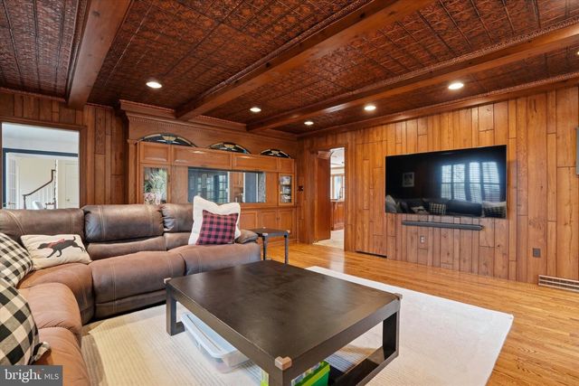 1087 MOUNT EYRE RD, Washington Crossing, PA 18977