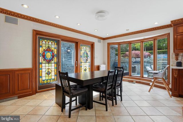 1087 MOUNT EYRE RD, Washington Crossing, PA 18977