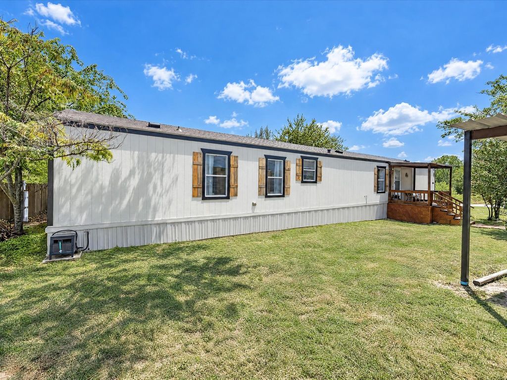 4113 Goliad Drive, Granbury, TX 76048 — photo 3
