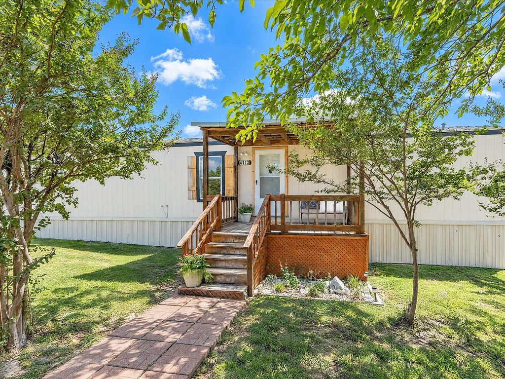 4113 Goliad Drive, Granbury, TX 76048 — photo 4