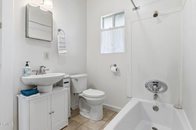 916 E Santa Paula Street, Santa Paula, CA 93060