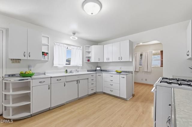 916 E Santa Paula Street, Santa Paula, CA 93060