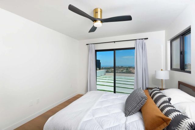 2222 Bahia Dr, La Jolla, CA 92037