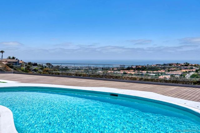 2222 Bahia Dr, La Jolla, CA 92037