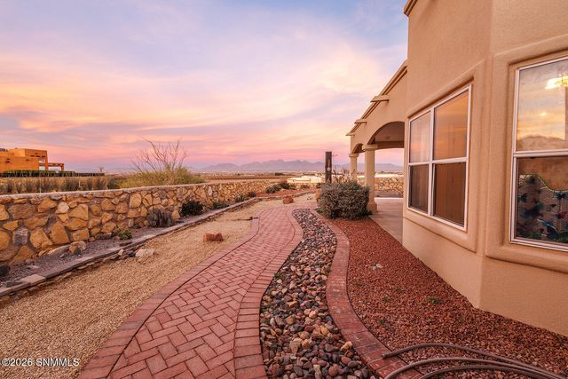 1156 Castile Court, Las Cruces, NM 88007