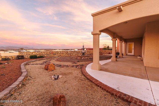 1156 Castile Court, Las Cruces, NM 88007
