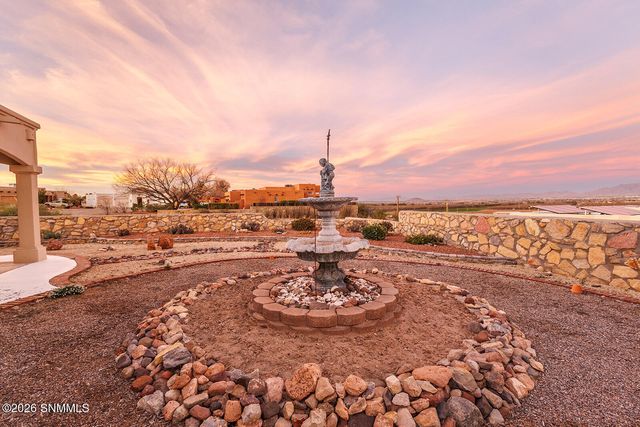 1156 Castile Court, Las Cruces, NM 88007