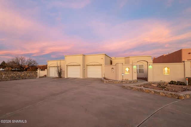 1156 Castile Court, Las Cruces, NM 88007