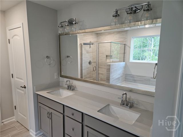 225 Glendale Circle, Richmond Hill, GA 31324