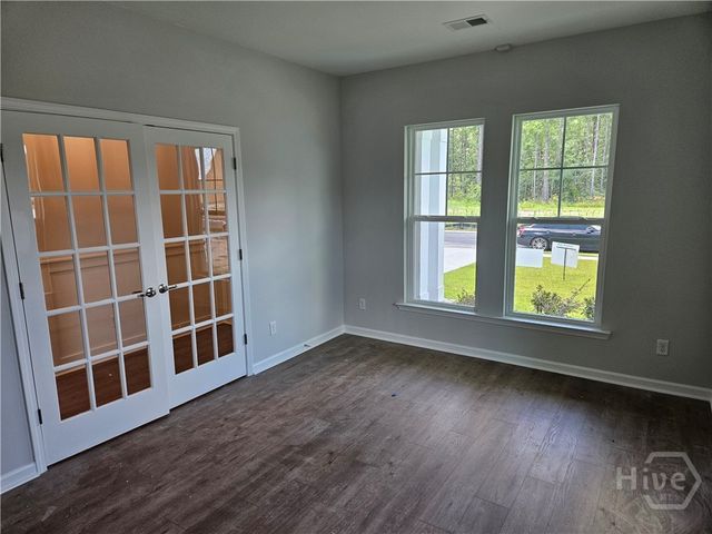 225 Glendale Circle, Richmond Hill, GA 31324