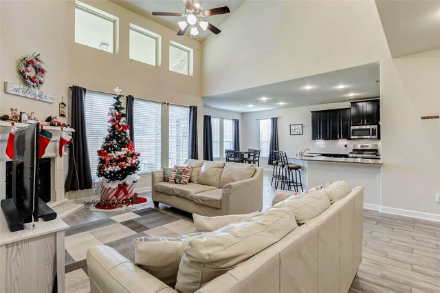 5319 Lauren Manor Drive, Brookshire, TX 77423