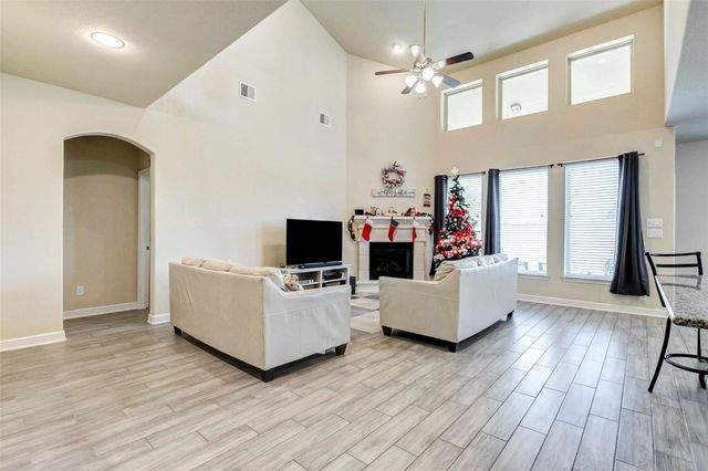 5319 Lauren Manor Drive, Brookshire, TX 77423