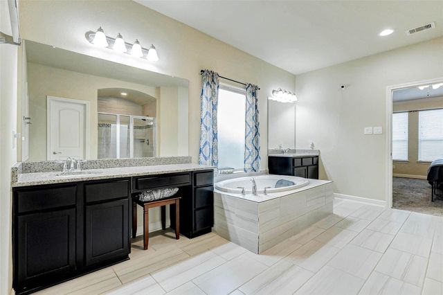 5319 Lauren Manor Drive, Brookshire, TX 77423