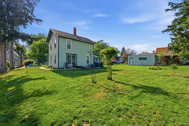 327 Silver Street, Elgin, IL 60123