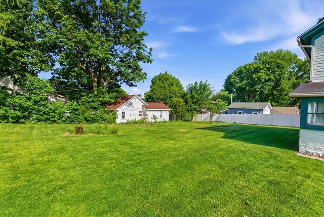 327 Silver Street, Elgin, IL 60123