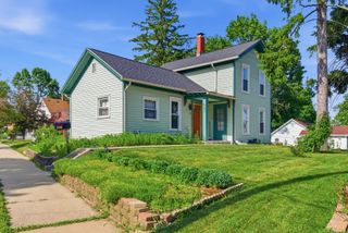 327 Silver Street, Elgin, IL 60123