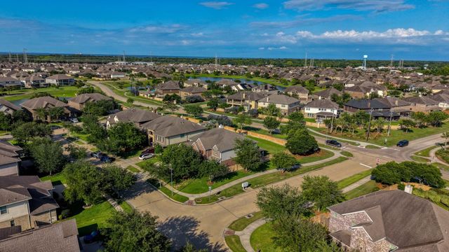 2416 Malaga Lane, League City, TX 77573