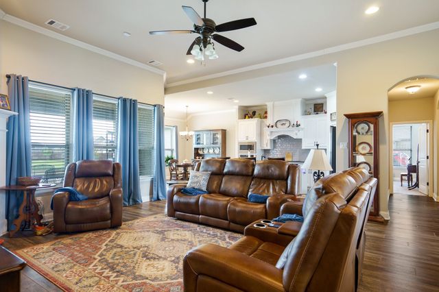351 Crosswind, Waxahachie, TX 75167