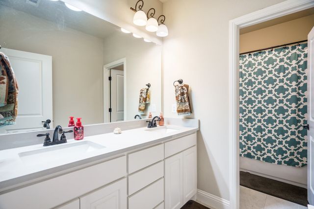 351 Crosswind, Waxahachie, TX 75167