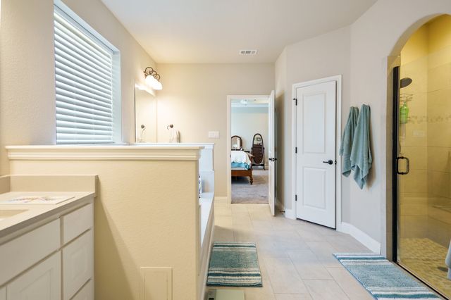 351 Crosswind, Waxahachie, TX 75167