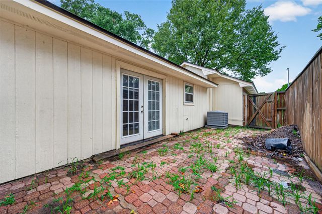 10419 Appleridge Drive, Houston, TX 77070