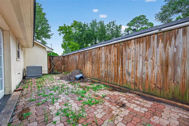 10419 Appleridge Drive, Houston, TX 77070