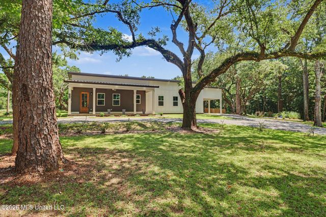7510 Mahoney Drive, Pass Christian, MS 39571