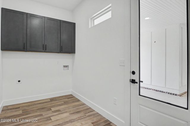 7510 Mahoney Drive, Pass Christian, MS 39571