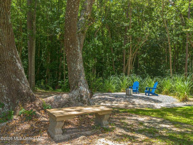 7510 Mahoney Drive, Pass Christian, MS 39571