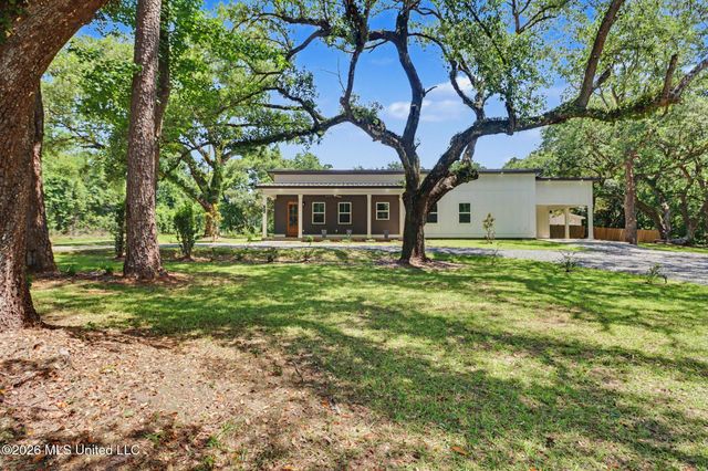 7510 Mahoney Drive, Pass Christian, MS 39571