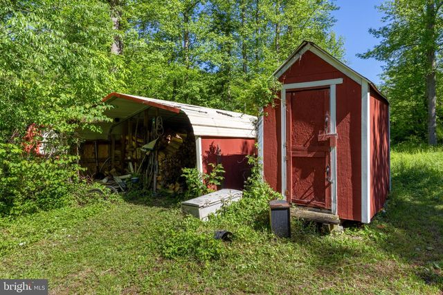 873 ENTRY RUN RD, Stanardsville, VA 22973