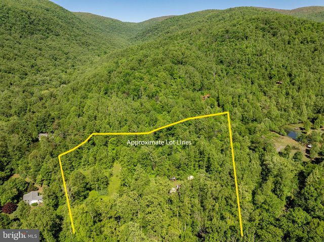 873 ENTRY RUN RD, Stanardsville, VA 22973