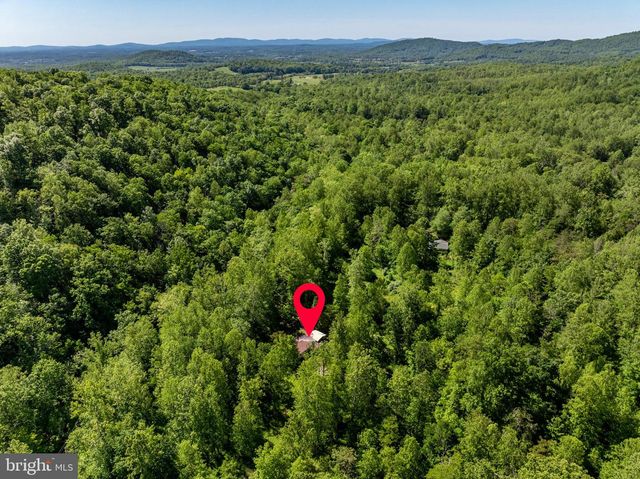 873 ENTRY RUN RD, Stanardsville, VA 22973