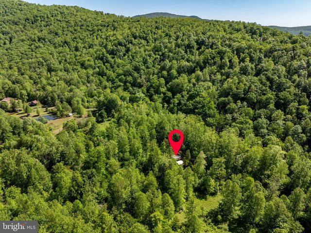873 ENTRY RUN RD, Stanardsville, VA 22973