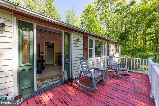 873 ENTRY RUN RD, Stanardsville, VA 22973