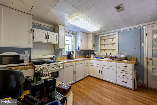 873 ENTRY RUN RD, Stanardsville, VA 22973