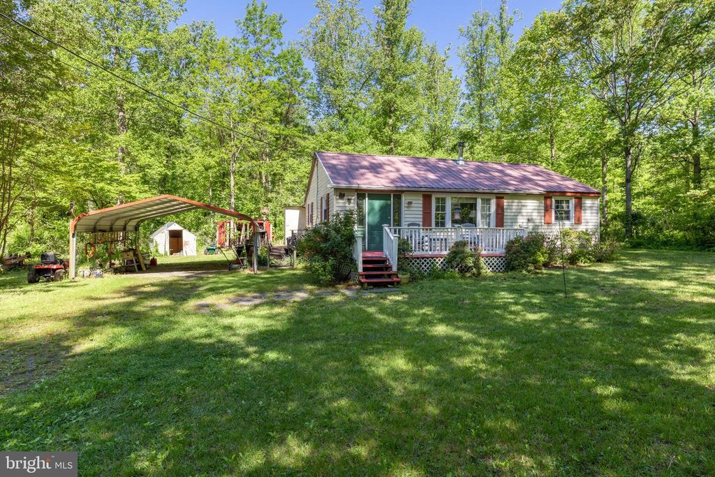 873 ENTRY RUN RD, Stanardsville, VA 22973