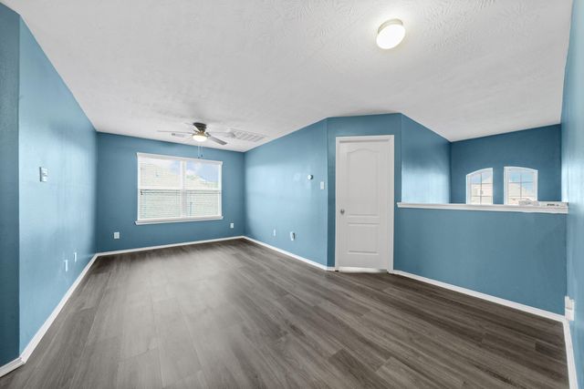 13815 Kodiak Brown Bear Street, Crosby, TX 77532