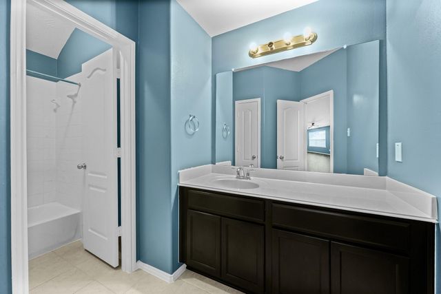 13815 Kodiak Brown Bear Street, Crosby, TX 77532