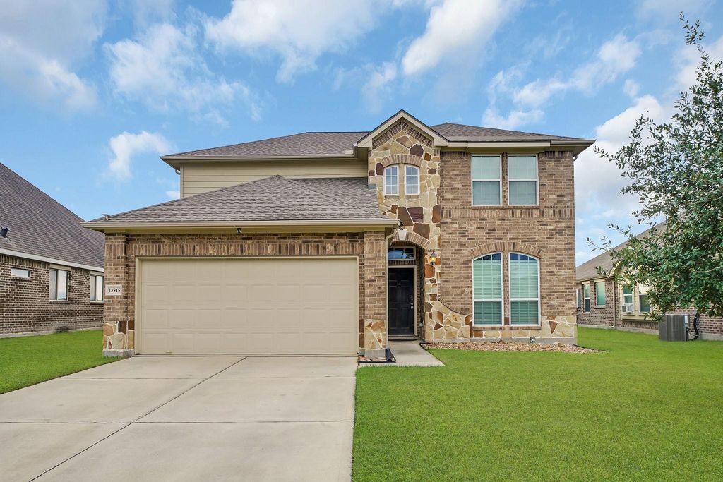 13815 Kodiak Brown Bear Street, Crosby, TX 77532