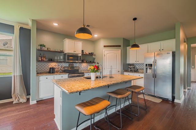 3637 Genoa Dr, Murfreesboro, TN 37128