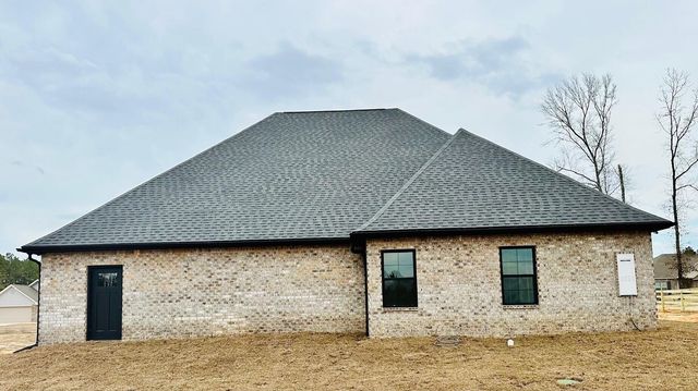 77 Bates Ave., Purvis, MS 39475